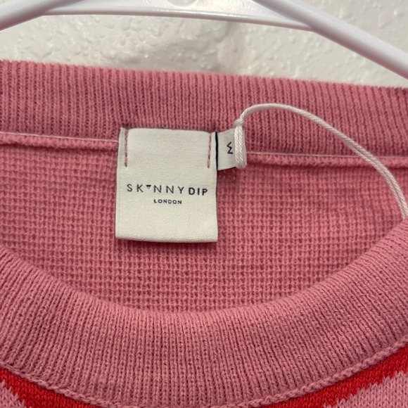 NWOT Vibrant Heart Pattern Sweater - Picture 2 of 3